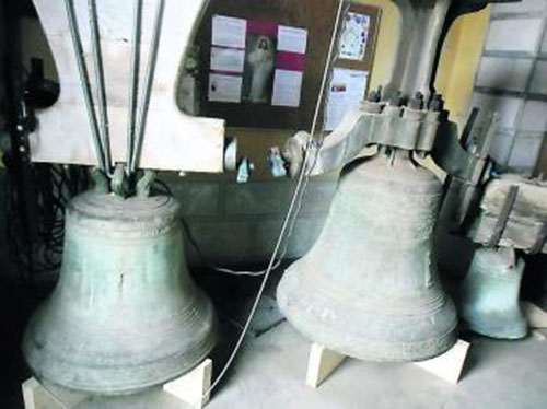 Les cloches ont été mises en sûreté pendant les travaux au beffroi. 
 -Photo:La Dépêche du Midi