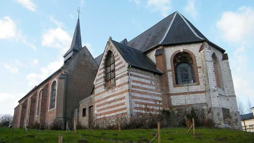 A Mons-Boubert près d'Abbeville, les cloches de l'église Saint-Martin sonnent chaque soir à 20h pour les soignants engagés contre le coronavirus
-Photo:France Bleu